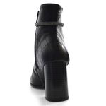 bota-de-cano-curto-e-couro-ramarim-preto-24-68102-5-.jpg