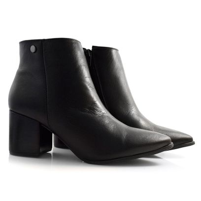 bota-de-couro-e-cano-curto-suzzara-preto-78509-2-.jpg