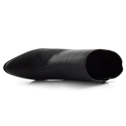bota-de-couro-e-cano-curto-suzzara-preto-78509-7-.jpg