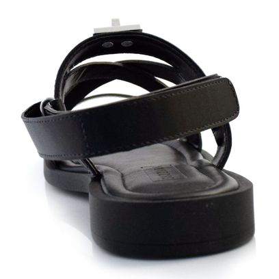 sandalia-rasteira-de-couro-suzzara-preto-681-634272-4-.jpg