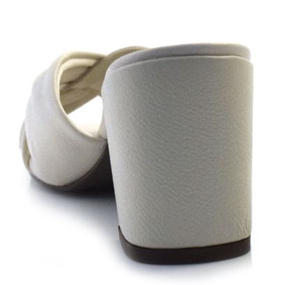 tamanco-de-couro-e-salto-bloco-suzzara-off-white-20127-7361-4-.jpg