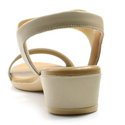 sandalia-de-couro-e-salto-bloco-feminina-usaflex-creme-pa02001-4-.jpg