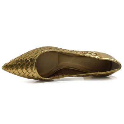 scarpin-de-couro-e-salto-bloco-suzzara-dourado-7150509-6-.jpg