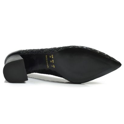 scarpin-de-couro-e-salto-bloco-suzzara-preto-7150509-7-.jpg