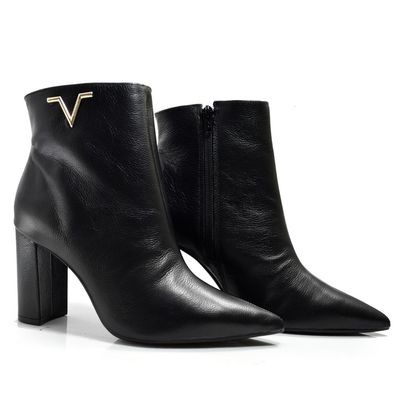 ankle-boots-de-couro-feminino-via-marte-preto-063-012-01-2-.jpg
