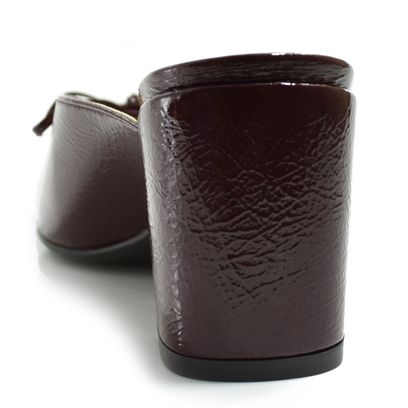 mule-de-couro-e-salto-bloco-suzzara-bordo-528-8150-4-.jpg