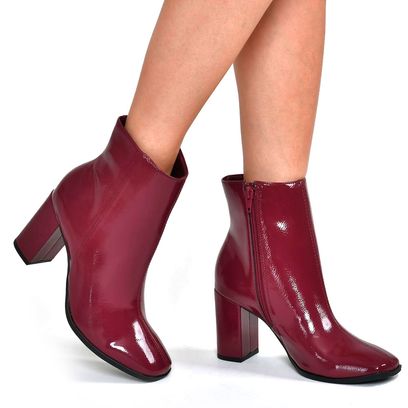 ankle-boots-de-salto-bloco-feminino-via-marte-bordo-247-001-01-2-.jpg