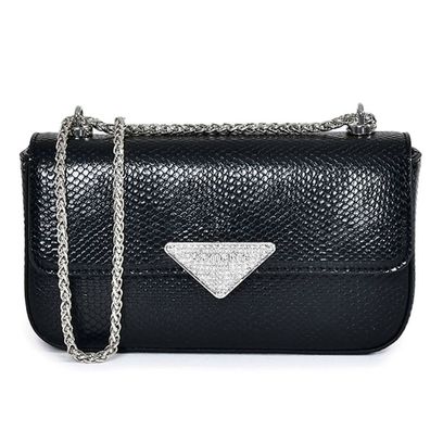 bolsa-tiracolo-feminina-via-marte-preto-b1-163-01-1-.jpg