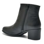 bota-de-couro-e-cano-curto-via-marte-preto-066-010-01-5-.jpg