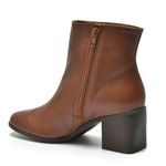 bota-de-couro-e-cano-curto-feminina-via-marte-marrom-224-002-01-5-.jpg