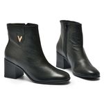 bota-de-couro-e-cano-curto-feminina-via-marte-preto-224-002-01-4-.jpg