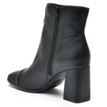 bota-de-cano-curto-e-salto-bloco-via-marte-preto-248-004-01-5-.jpg