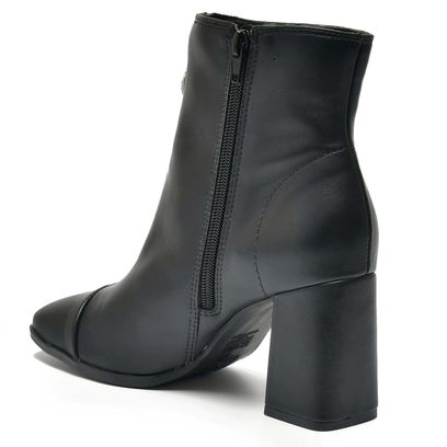 bota-de-cano-curto-e-salto-bloco-via-marte-preto-248-004-01-5-.jpg