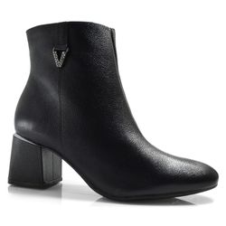 Bota de Couro e Cano Curto Via Marte Preto 243-005-01