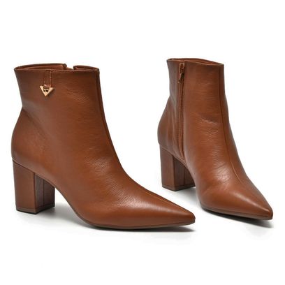 bota-de-couro-e-cano-curto-via-marte-marrom-236-003-01-4-.jpg