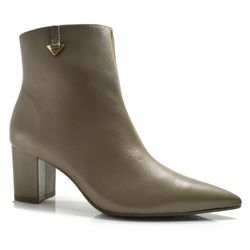 Bota de Couro e Cano Curto Via Marte Bege 236-003-01