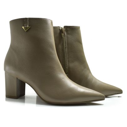bota-de-couro-e-cano-curto-via-marte-bege-236-003-01-2-.jpg