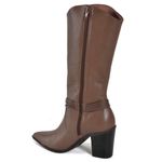 bota-de-couro-e-cano-alto-feminina-via-marte-marrom-079-014-02-4-.jpg
