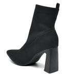 bota-de-cano-curto-e-salto-bloco-feminina-via-marte-preto-343-009-02-4-.jpg