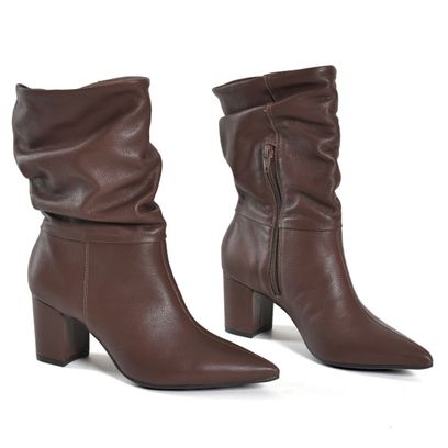 bota-de-couro-slouchy-feminina-via-marte-marrom-236-015-01-5-.jpg