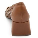 scarpin-de-couro-e-salto-bloco-suzzara-marrom-325-007-4-.jpg